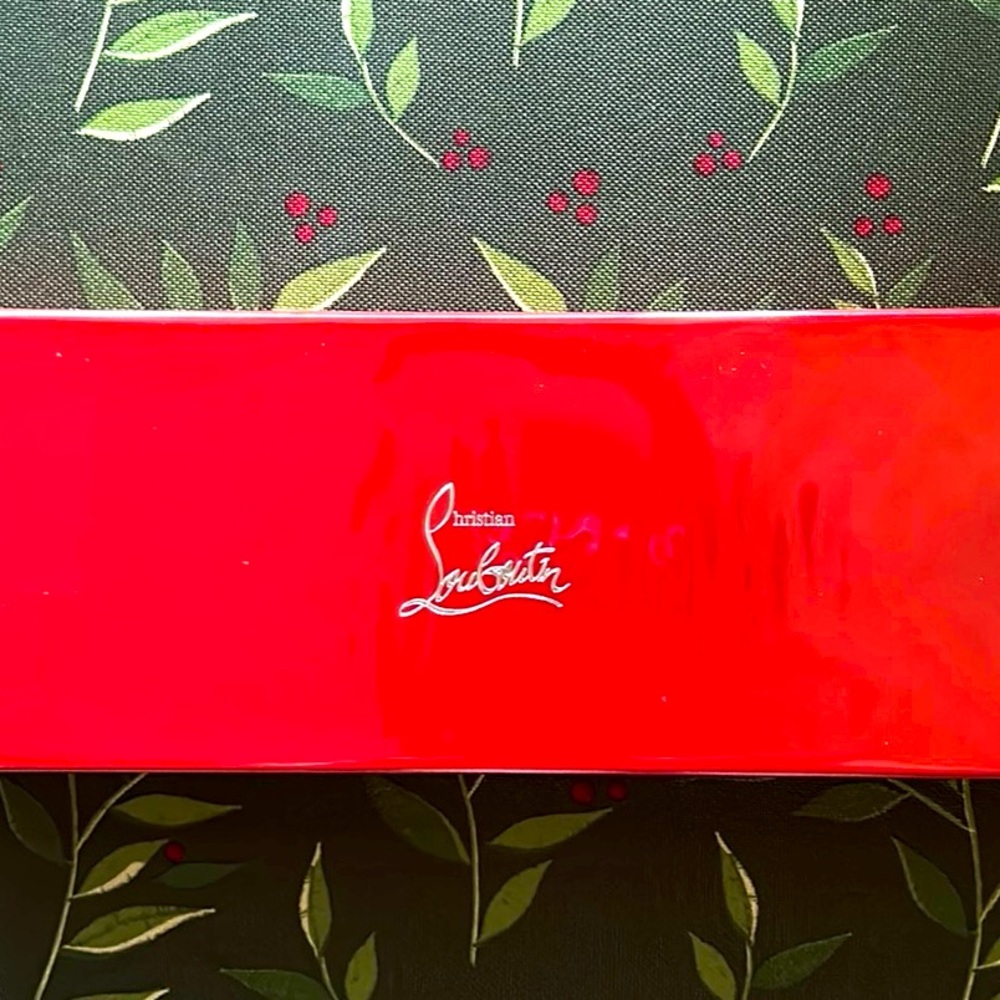 CHRISTIAN LOUBOUTIN Mini Gift Set 11 X 0.07 Oz 2mL Eau De Parfum EDP• SEALED